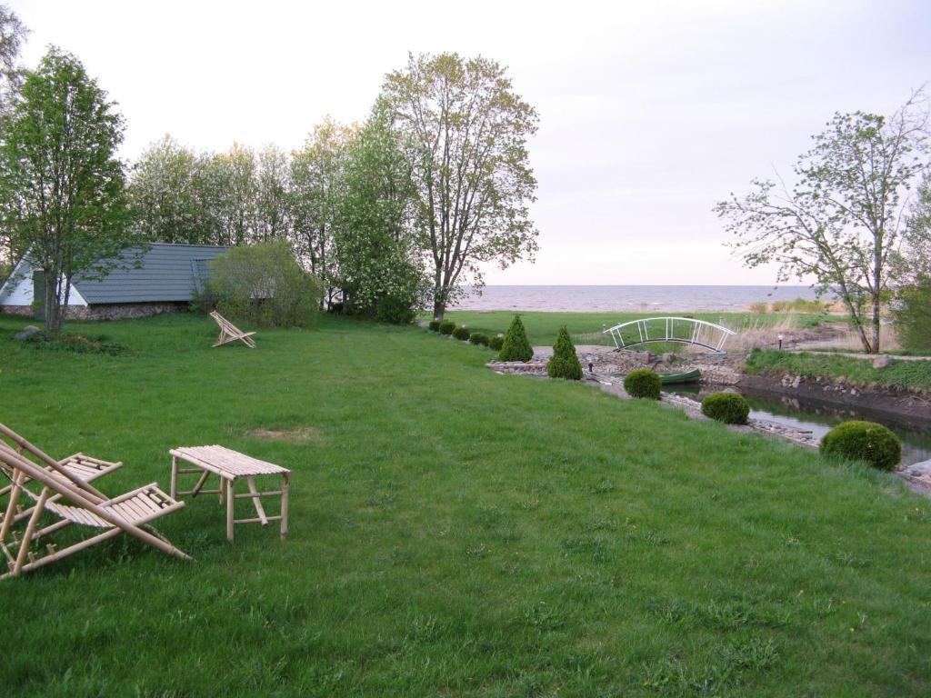 Willipu Guesthouse Alatskivi Exteriör bild