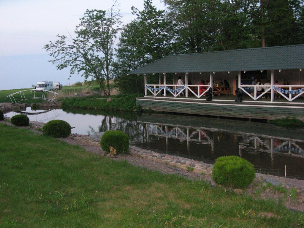 Willipu Guesthouse Alatskivi Exteriör bild